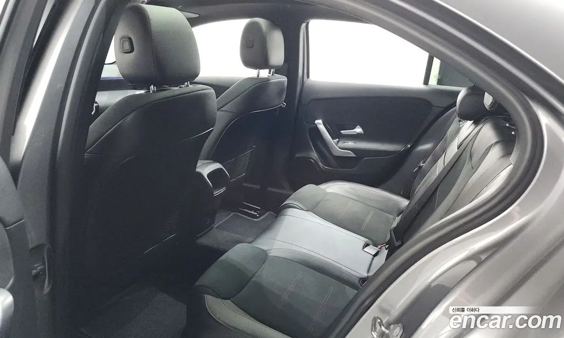 Mercedes-Benz A-Class 2022 2.0 гидро, фото 26