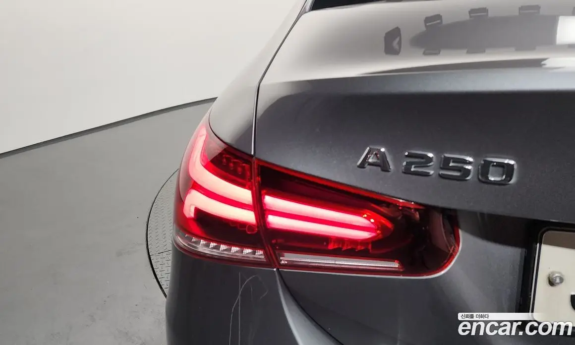 Mercedes-Benz A-Class 2022 2.0 гидро, фото 9