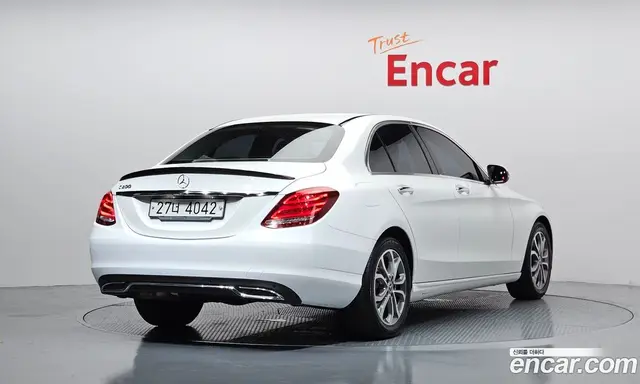 Mercedes-Benz C-Class 2017 2.0 гидро, миниатюра 2 Mercedes-Benz C-Class 2017 2.0 гидро, миниатюра 2