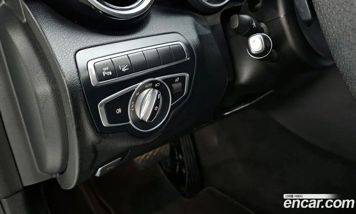 Mercedes-Benz C-Class 2017 2.0 гидро, фото 20 Mercedes-Benz C-Class 2017 2.0 гидро, фото 20