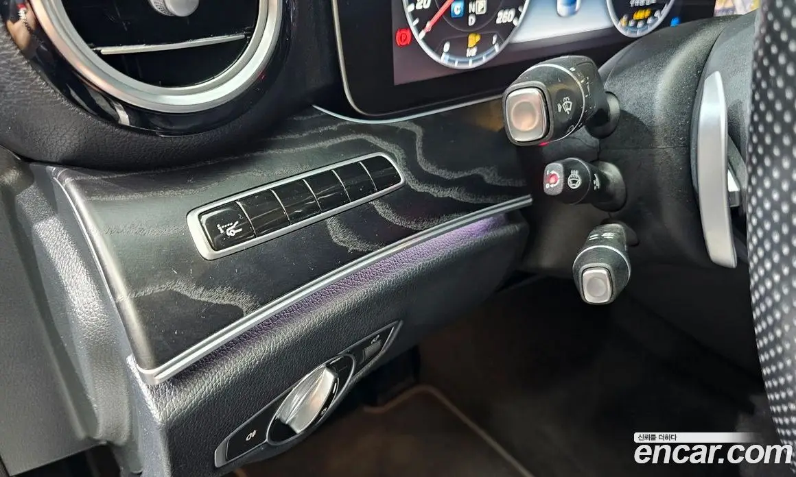 Mercedes-Benz E-Class 2016 2.0 гидро, фото 20 Mercedes-Benz E-Class 2016 2.0 гидро, фото 20