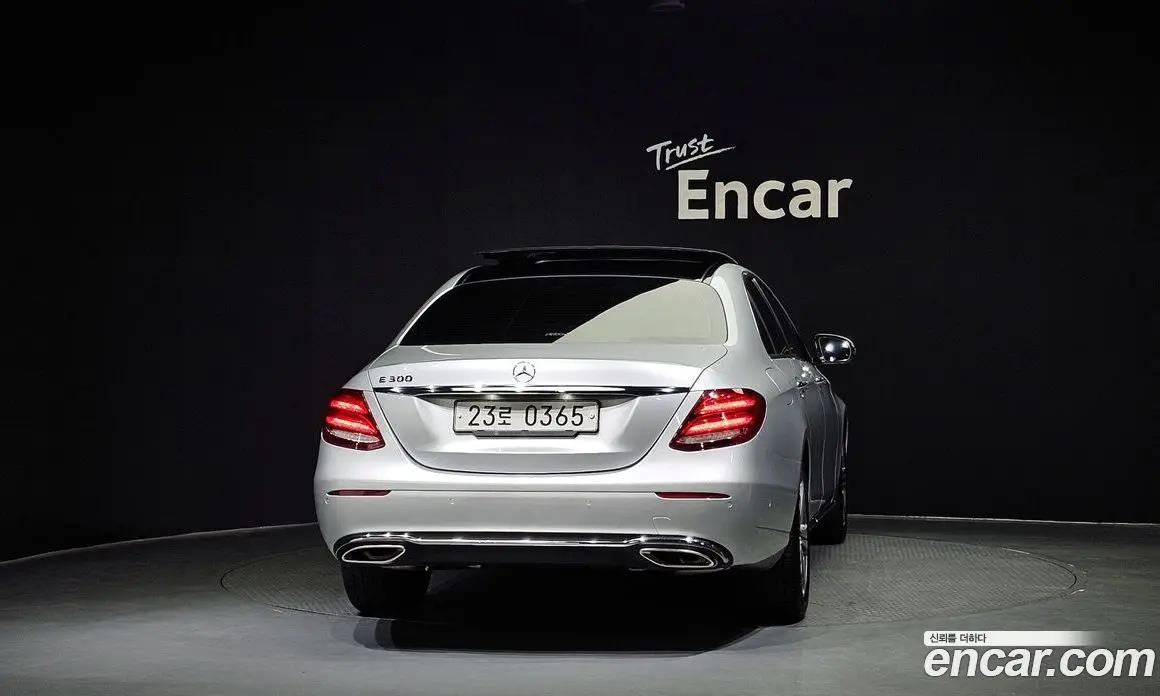 Mercedes-Benz E-Class 2016 2.0 гидро, фото 4 Mercedes-Benz E-Class 2016 2.0 гидро, фото 4