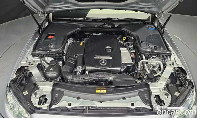 Mercedes-Benz E-Class 2016 2.0 гидро, миниатюра 6 Mercedes-Benz E-Class 2016 2.0 гидро, миниатюра 6