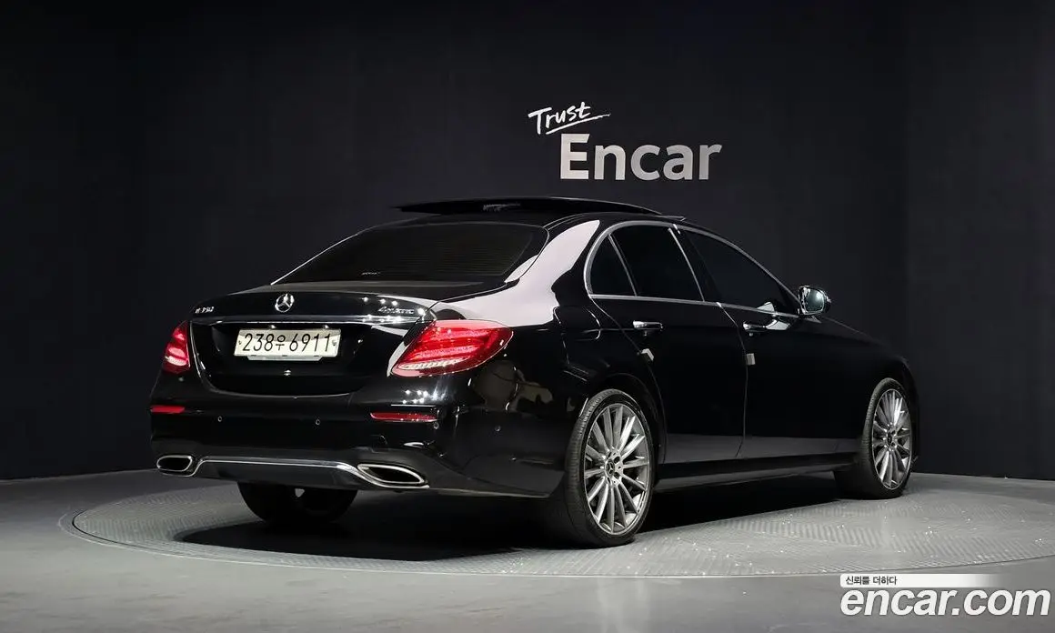 Mercedes-Benz E-Class 2019 2.0 гидро, фото 2 Mercedes-Benz E-Class 2019 2.0 гидро, фото 2