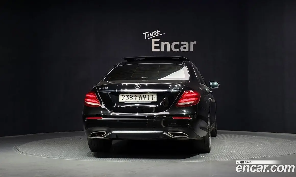 Mercedes-Benz E-Class 2019 2.0 гидро, фото 4 Mercedes-Benz E-Class 2019 2.0 гидро, фото 4
