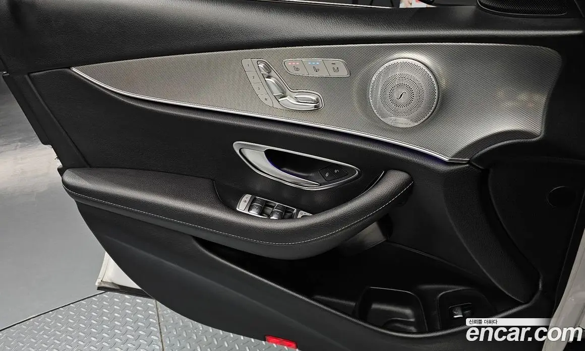 Mercedes-Benz E-Class 2019 2.0 гидро, фото 14 Mercedes-Benz E-Class 2019 2.0 гидро, фото 14