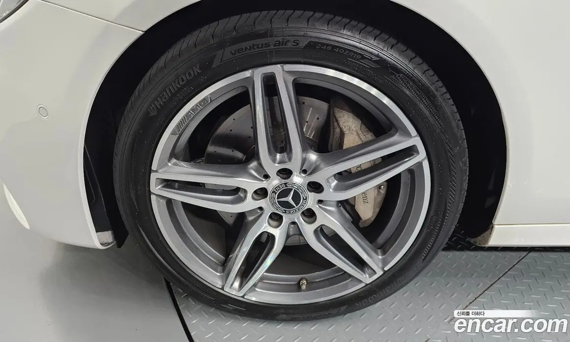 Mercedes-Benz E-Class 2019 2.0 гидро, фото 5 Mercedes-Benz E-Class 2019 2.0 гидро, фото 5