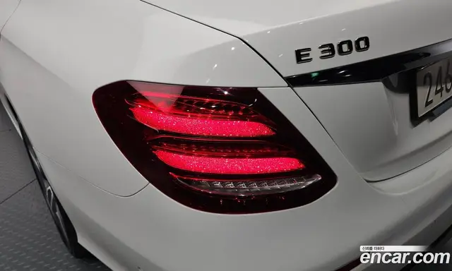 Mercedes-Benz E-Class 2019 2.0 гидро, миниатюра 9 Mercedes-Benz E-Class 2019 2.0 гидро, миниатюра 9