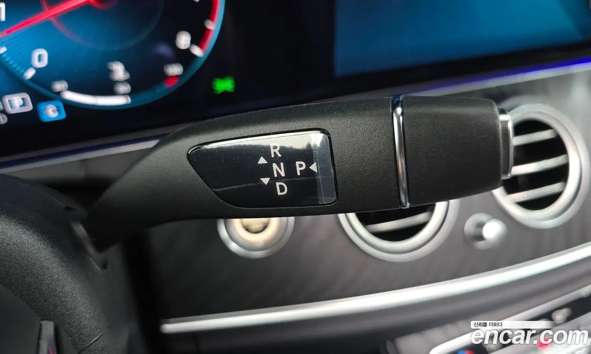 Mercedes-Benz E-Class 2022 2.0 гидро, фото 12 Mercedes-Benz E-Class 2022 2.0 гидро, фото 12