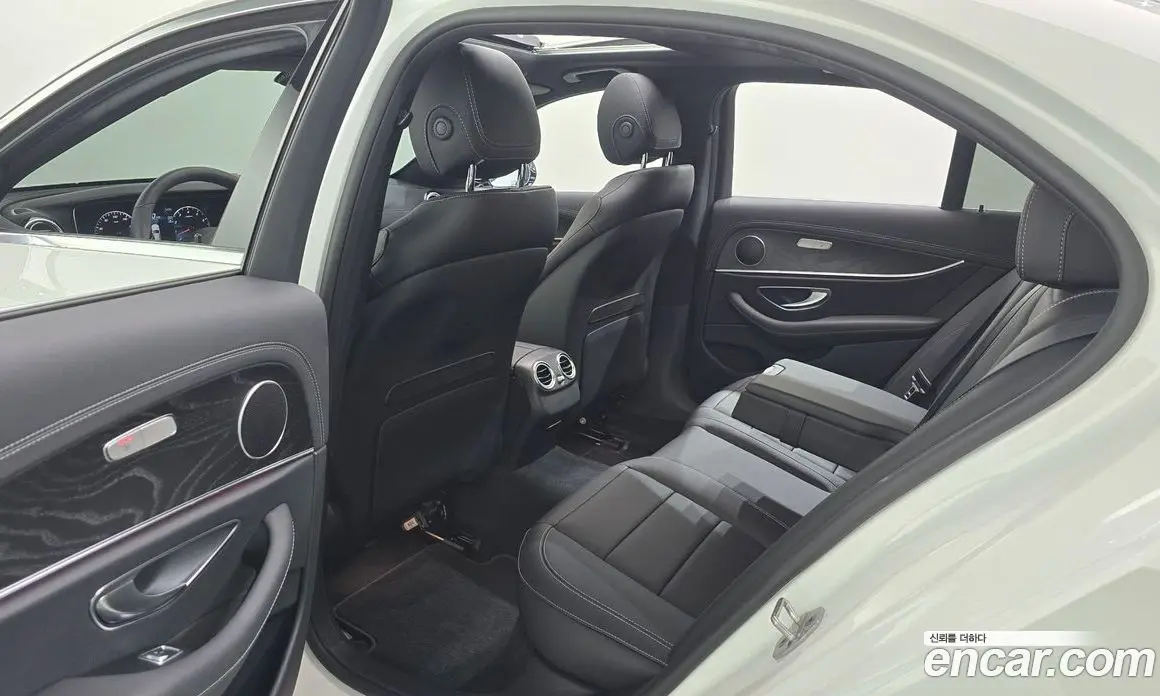Mercedes-Benz E-Class 2022 2.0 гидро, фото 18 Mercedes-Benz E-Class 2022 2.0 гидро, фото 18