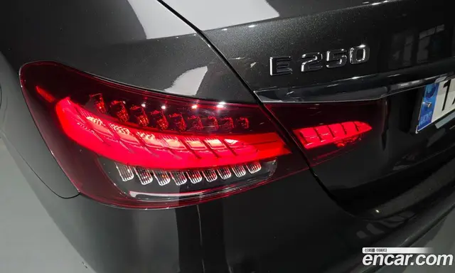 Mercedes-Benz E-Class 2023 2.0 гидро, миниатюра 8 Mercedes-Benz E-Class 2023 2.0 гидро, миниатюра 8