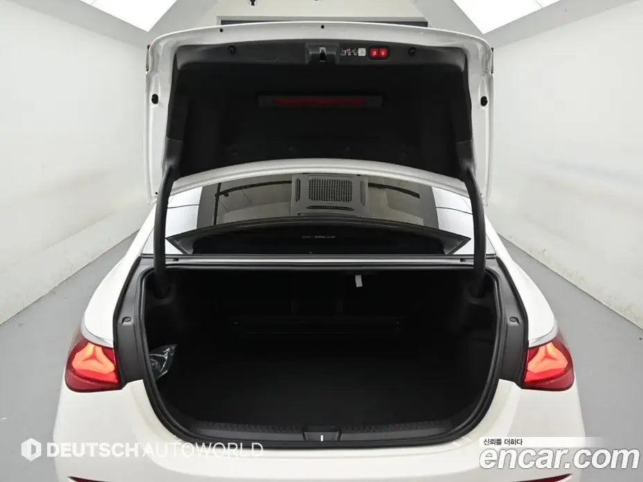 Mercedes-Benz E-Class 2024 2.0 автомат (гидро), фото 20