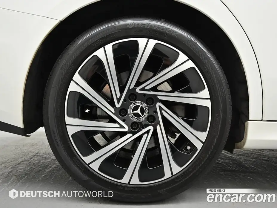 Mercedes-Benz E-Class 2024 2.0 автомат (гидро), фото 6
