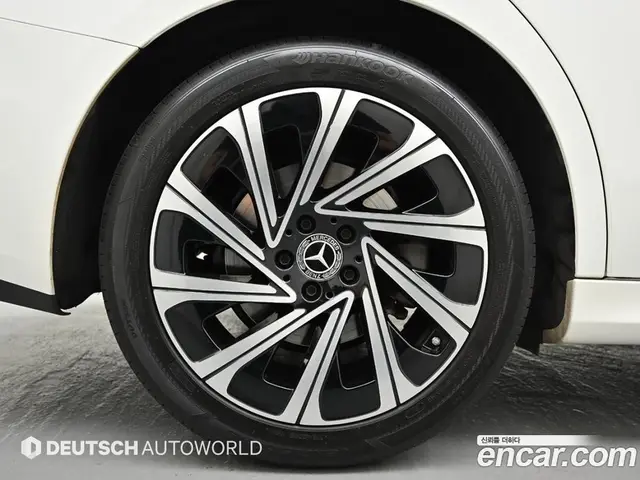 Mercedes-Benz E-Class 2024 2.0 автомат (гидро), миниатюра 6