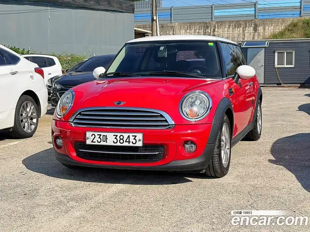 Mini Cooper, 2011, 105 151 км