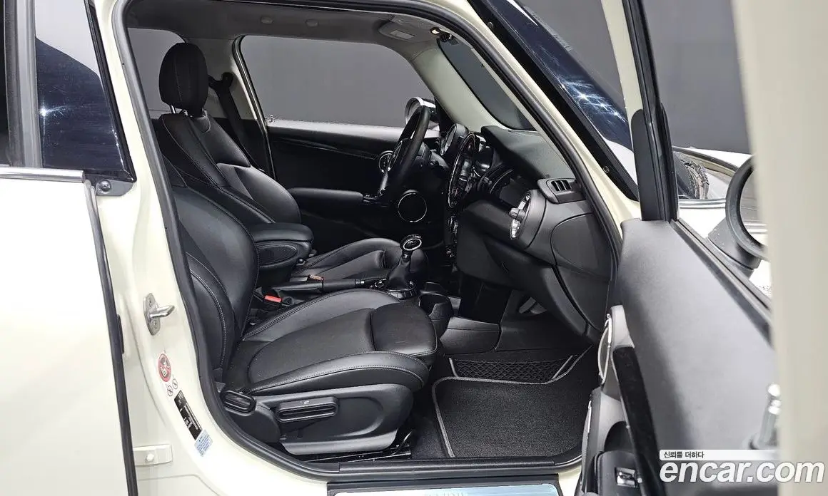 Mini Cooper 2016 1.5 автомат (гидро), фото 11