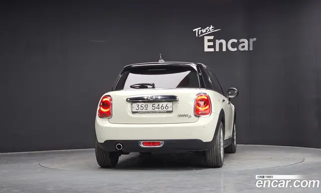 Mini Cooper 2016 1.5 автомат (гидро), миниатюра 4