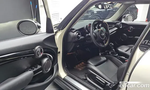 Mini Cooper 2016 1.5 автомат (гидро), миниатюра 10