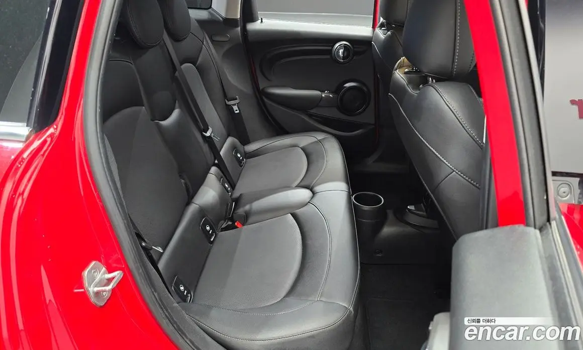 Mini Cooper 2020 1.5 автомат (гидро), фото 17