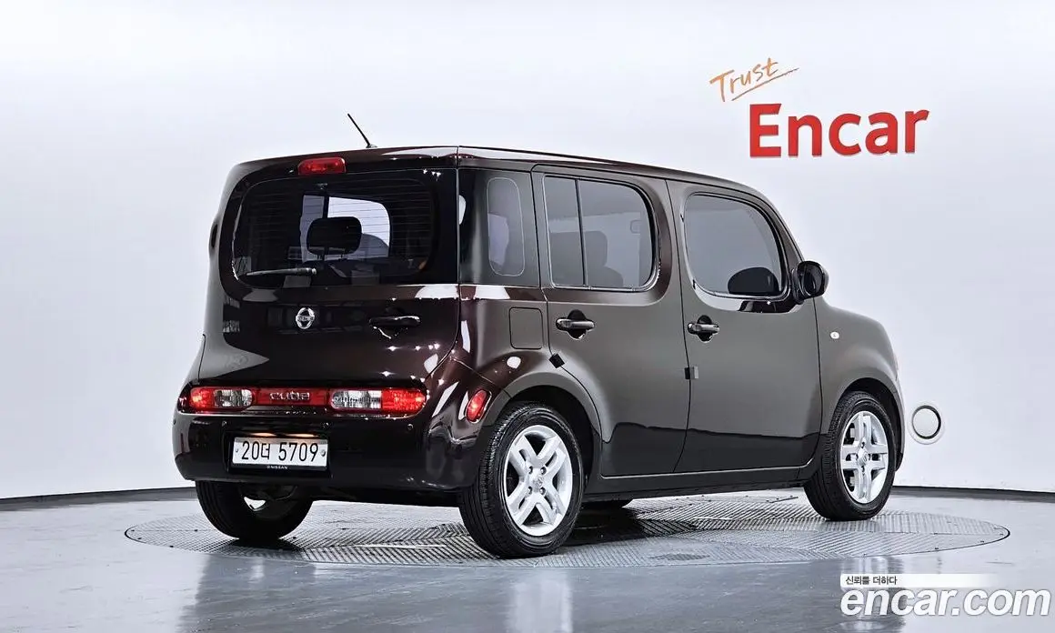 Nissan Cube 2011 1.8 автомат (гидро), фото 2 Nissan Cube 2011 1.8 автомат (гидро), фото 2