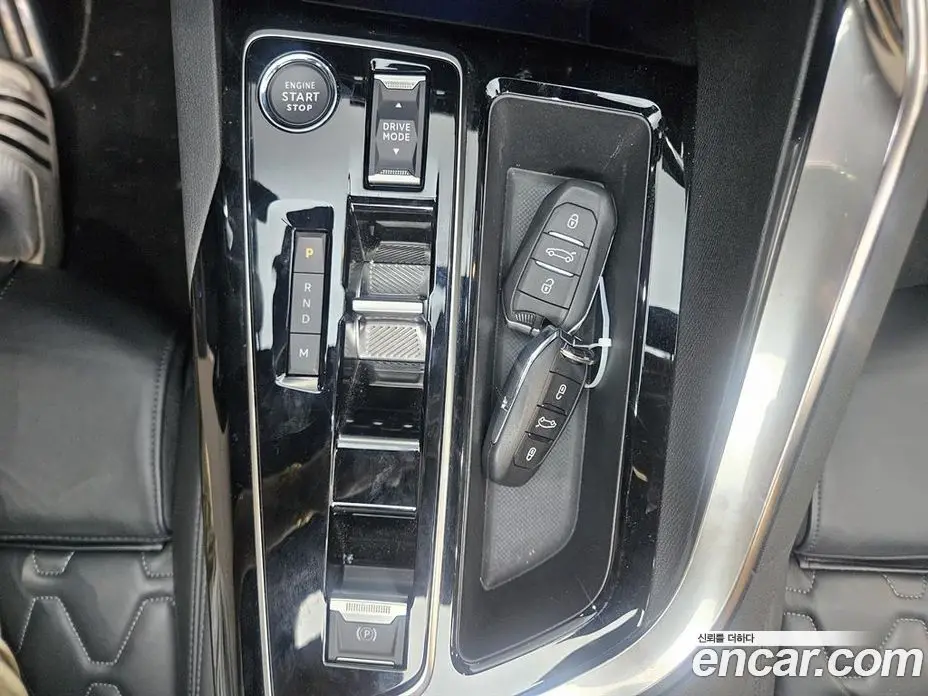 Peugeot 5008 2024 1.2 автомат (гидро), фото 15