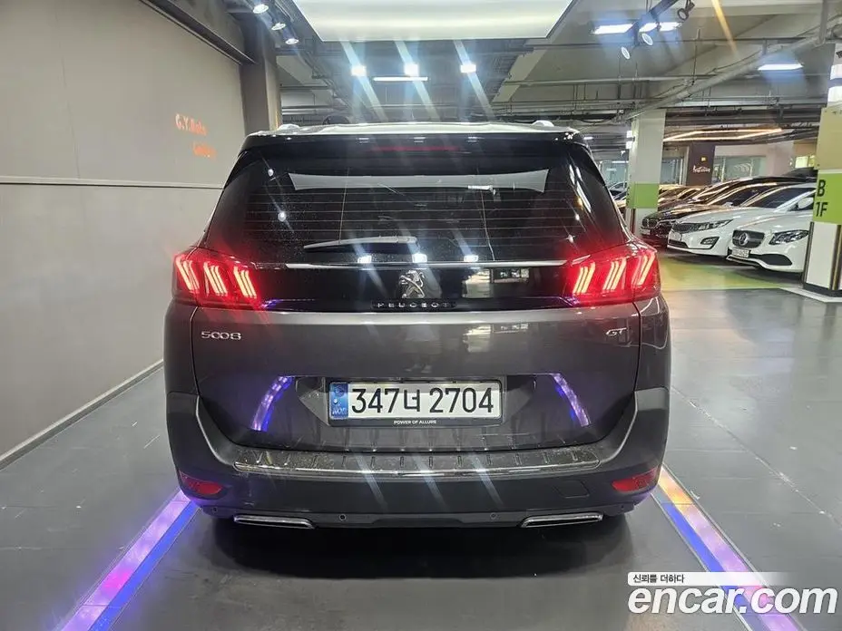 Peugeot 5008 2024 1.2 автомат (гидро), фото 6