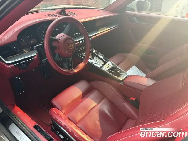 Porsche 911 2021 3.0 автомат (гидро), миниатюра 12