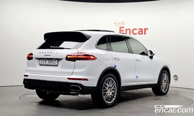 Porsche Cayenne 2016 3.0 автомат (гидро), миниатюра 2