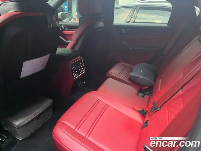 Porsche Cayenne 2023 3.0 автомат (гидро), миниатюра 5
