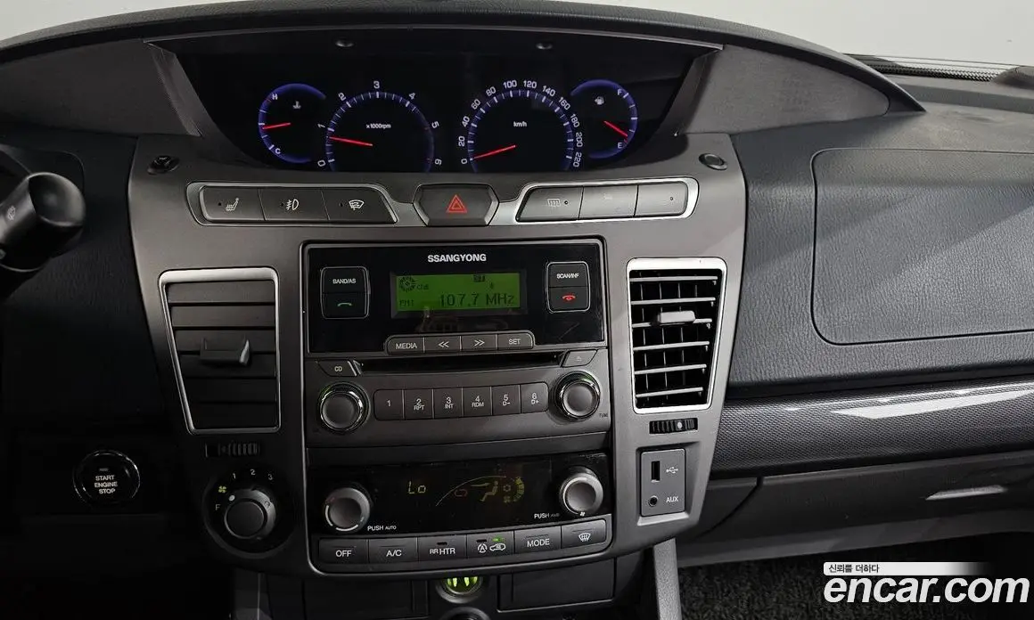 SsangYong Korando 2014 2.0 автомат (гидро), фото 19