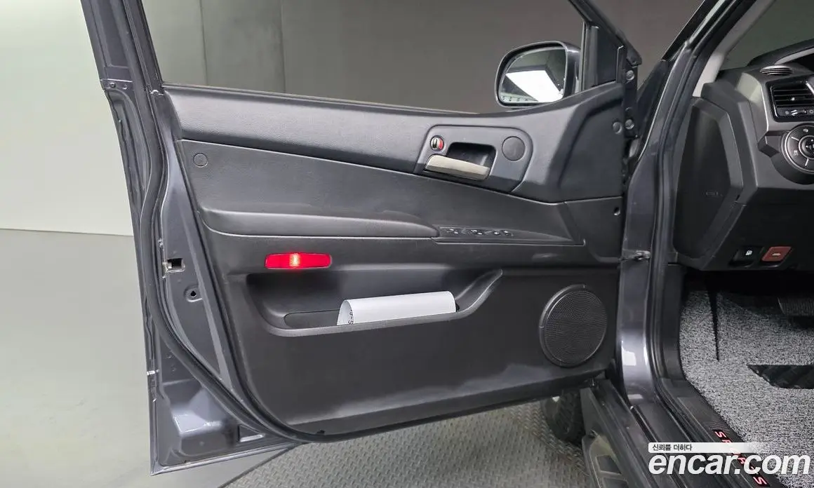 SsangYong Korando 2017 2.2 автомат (гидро), фото 14