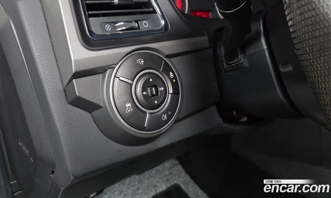 SsangYong Korando 2017 2.2 автомат (гидро), фото 18