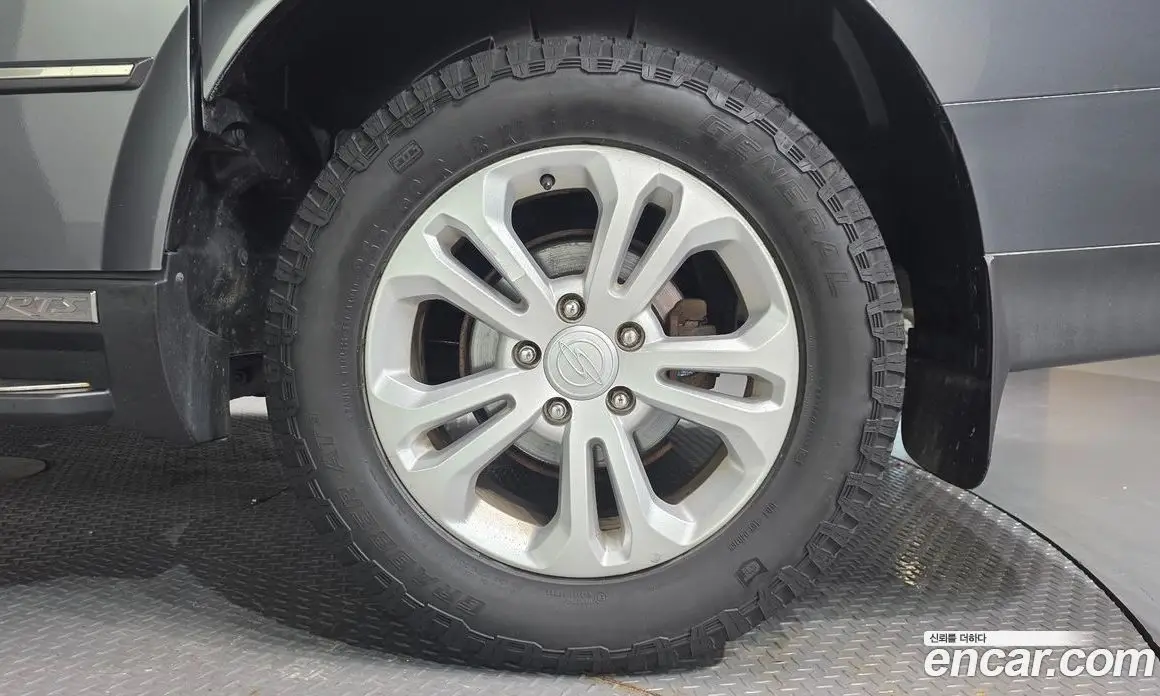 SsangYong Korando 2017 2.2 автомат (гидро), фото 5
