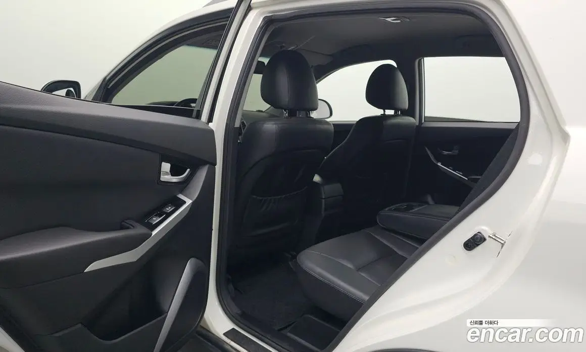 SsangYong Korando 2017 2.2 автомат (гидро), фото 11