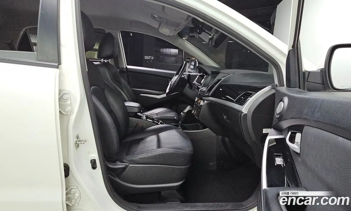 SsangYong Korando 2017 2.2 автомат (гидро), фото 12