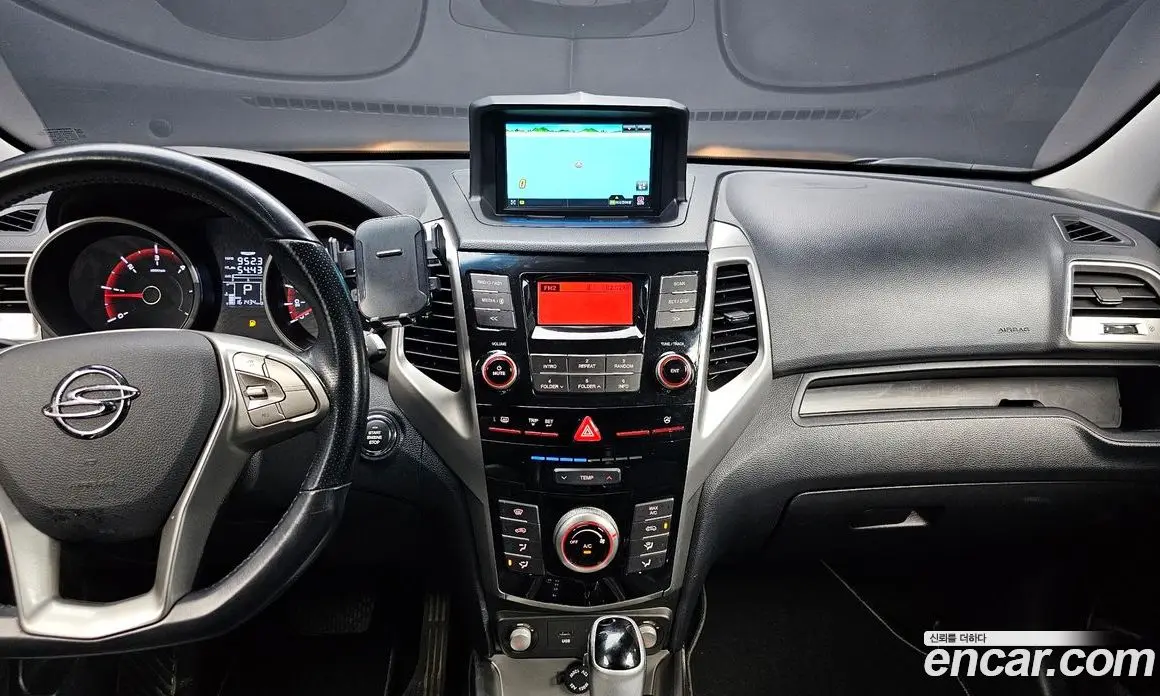 SsangYong TIBOLI 2015 1.6 автомат (гидро), фото 13