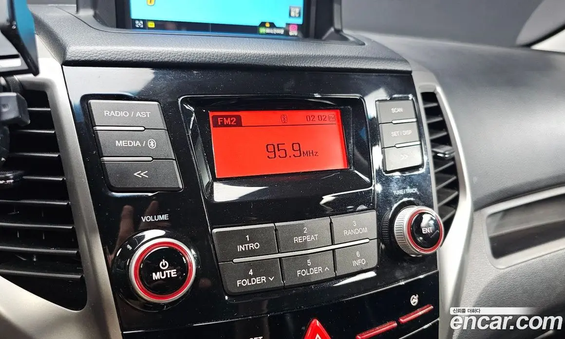 SsangYong TIBOLI 2015 1.6 автомат (гидро), фото 14