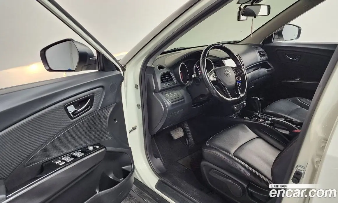 SsangYong TIBOLI 2018 1.6 автомат (гидро), фото 12