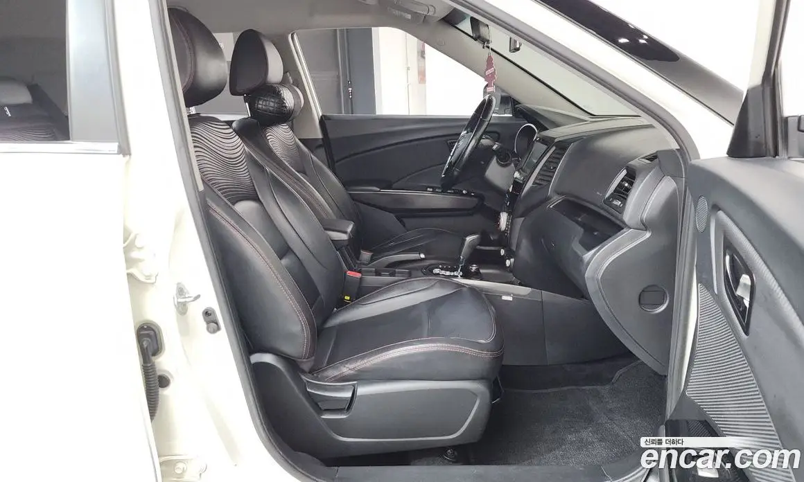 SsangYong TIBOLI 2018 1.6 автомат (гидро), фото 15