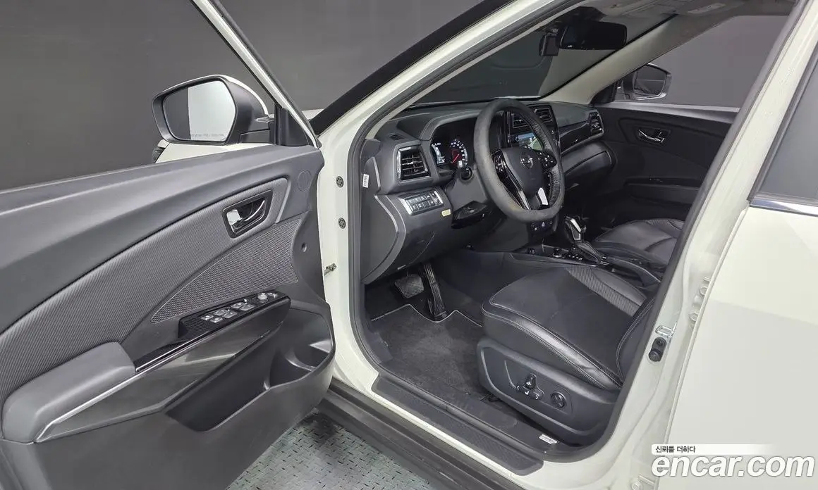 SsangYong TIBOLI 2020 1.5 автомат (гидро), фото 13