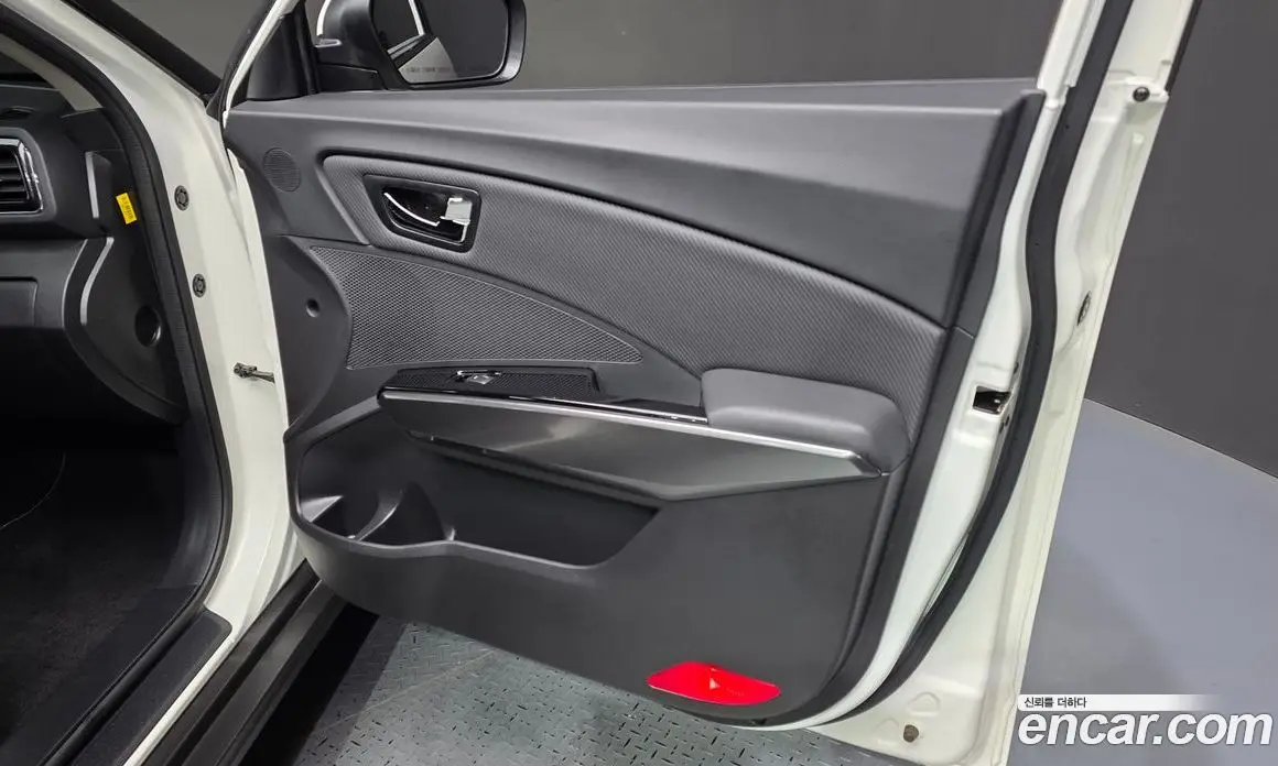 SsangYong TIBOLI 2020 1.5 автомат (гидро), фото 14
