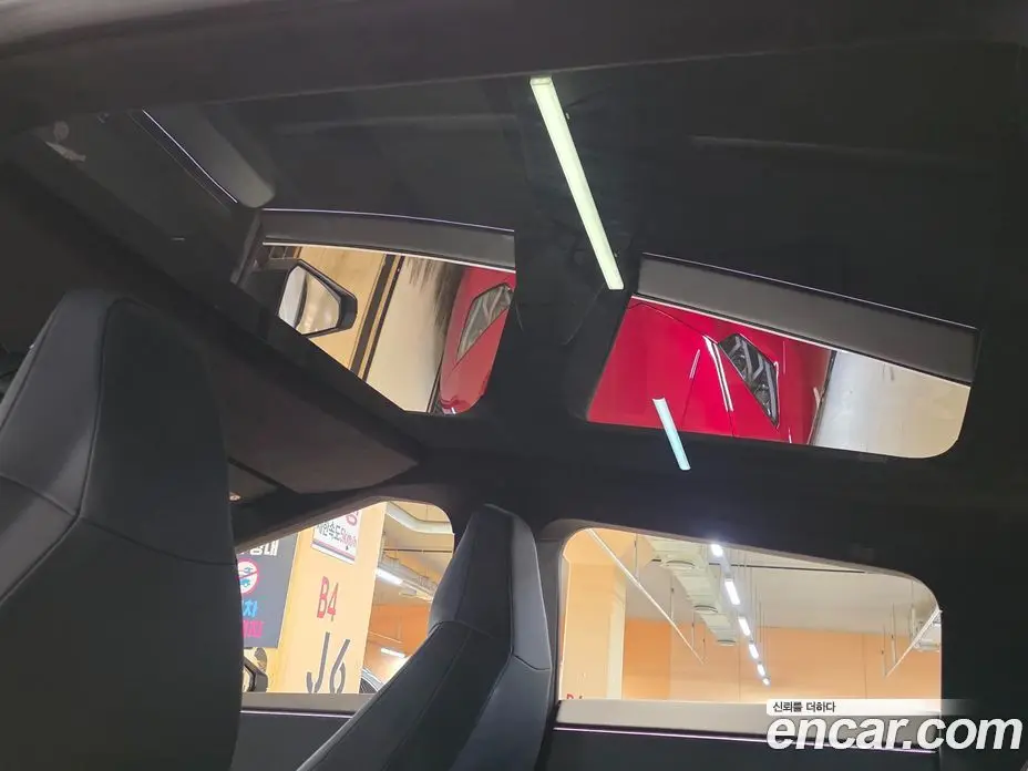 Tesla Cybertruck 2025 автомат (гидро), фото 16 Tesla Cybertruck 2025 автомат (гидро), фото 16