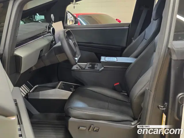 Tesla Cybertruck 2025 автомат (гидро), миниатюра 9 Tesla Cybertruck 2025 автомат (гидро), миниатюра 9