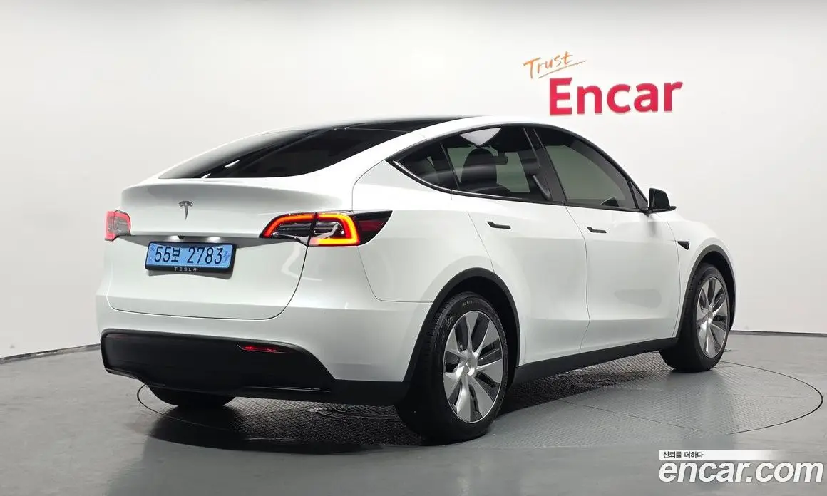 Tesla Model Y 2023 0.2 автомат (гидро), фото 2 Tesla Model Y 2023 0.2 автомат (гидро), фото 2