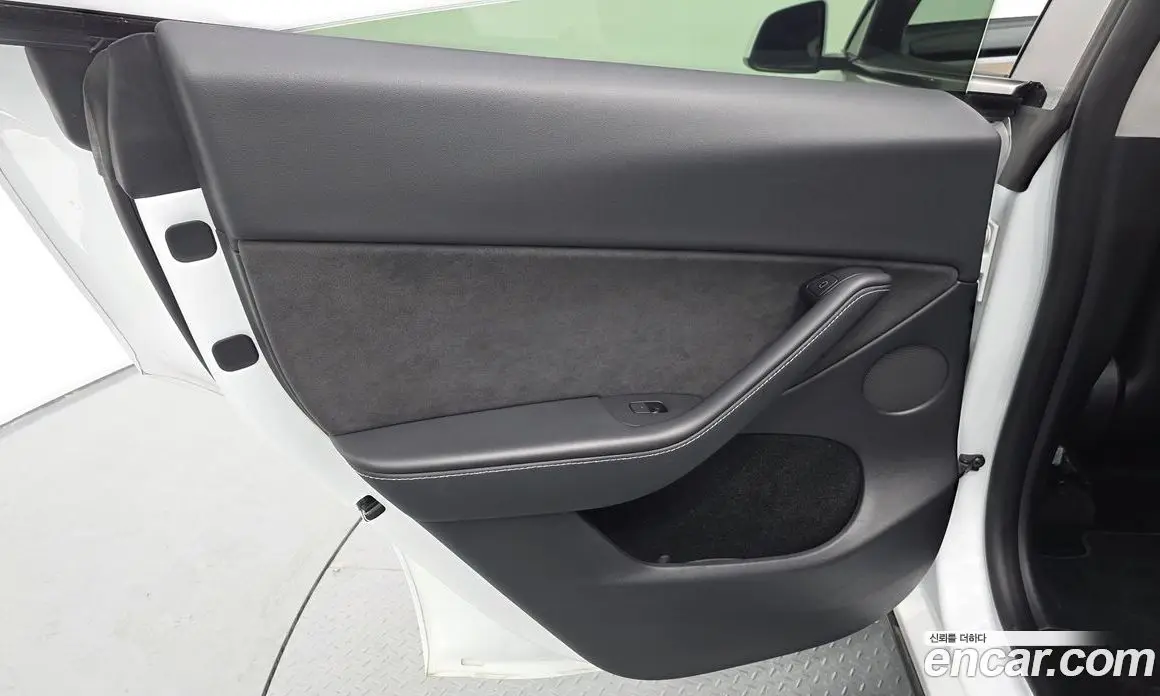Tesla Model Y 2023 0.2 автомат (гидро), фото 15 Tesla Model Y 2023 0.2 автомат (гидро), фото 15