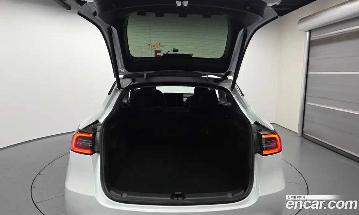 Tesla Model Y 2023 0.2 автомат (гидро), фото 26 Tesla Model Y 2023 0.2 автомат (гидро), фото 26