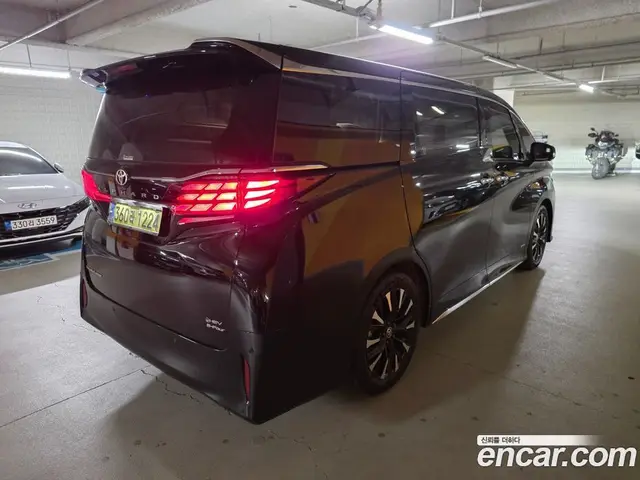 Toyota Alphard 2024 2.5 автомат (гидро), миниатюра 2 Toyota Alphard 2024 2.5 автомат (гидро), миниатюра 2