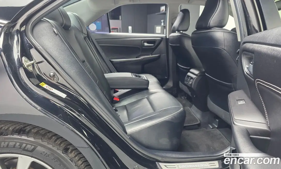 Toyota Camry 2017 2.5 автомат (гидро), фото 12 Toyota Camry 2017 2.5 автомат (гидро), фото 12