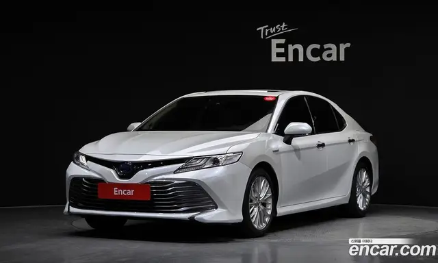 Toyota Camry 2018 2.5 автомат (гидро), миниатюра 1 Toyota Camry 2018 2.5 автомат (гидро), миниатюра 1