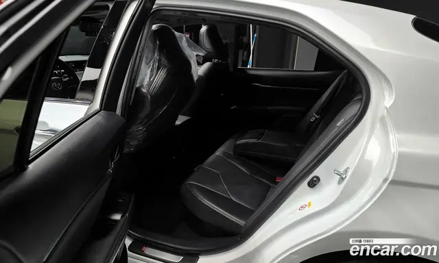 Toyota Camry 2018 2.5 автомат (гидро), миниатюра 12